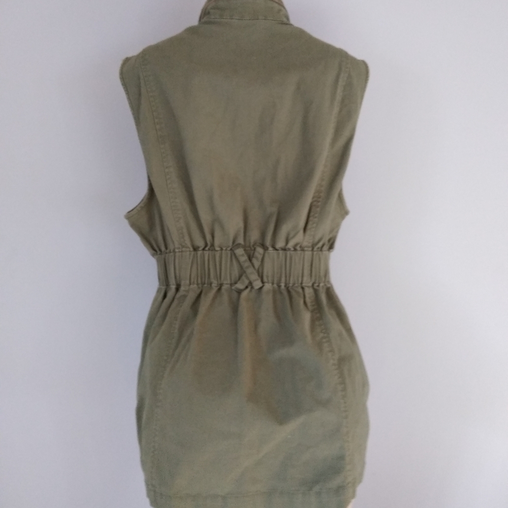 CAbi Explorer Vest Olive Army - Picture 3 of 7